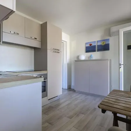 Bilocale Pianosa - Riservato E Fresco A 10 M Dal Mare Appartement Pomonte