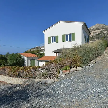 Bilocale Pianosa - Riservato E Fresco A 10 M Dal Mare Pomonte
