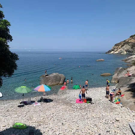 Bilocale Pianosa - Riservato E Fresco A 10 M Dal Mare Appartement Pomonte